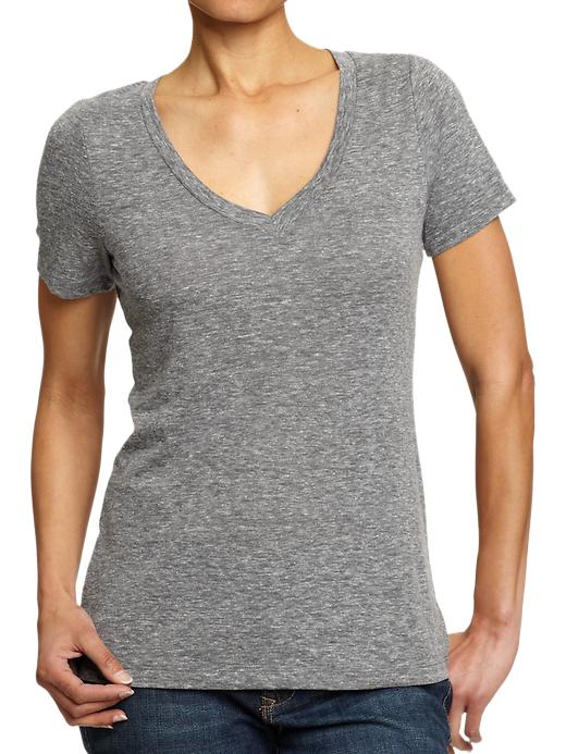 The Old Navy Vintage Tee in heather gray, as seen on a model on the Old Navy website and used for this Old Navy Vintage Tee review