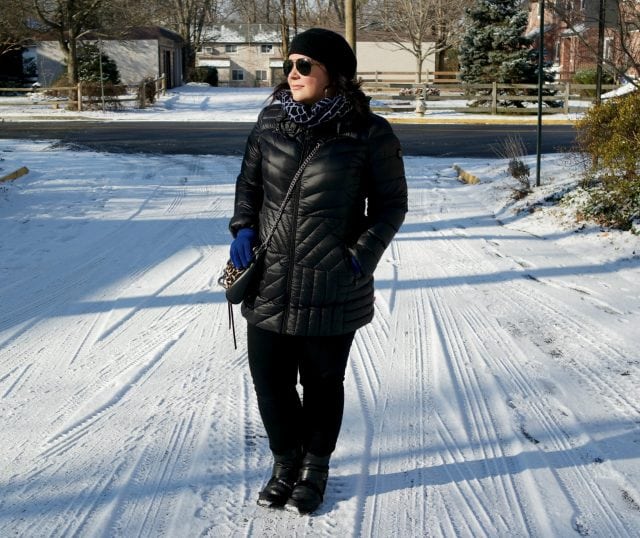 Wardrobe Oxygen featuring a Bernardo packable down hooded parka, L.L. Bean Harness Boots, and Ray-Ban aviators