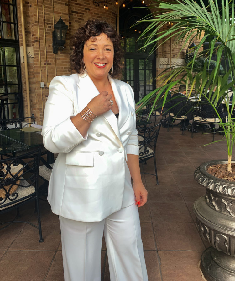 Wardrobe Oxygen in a white double breasted pantsuit by Zara