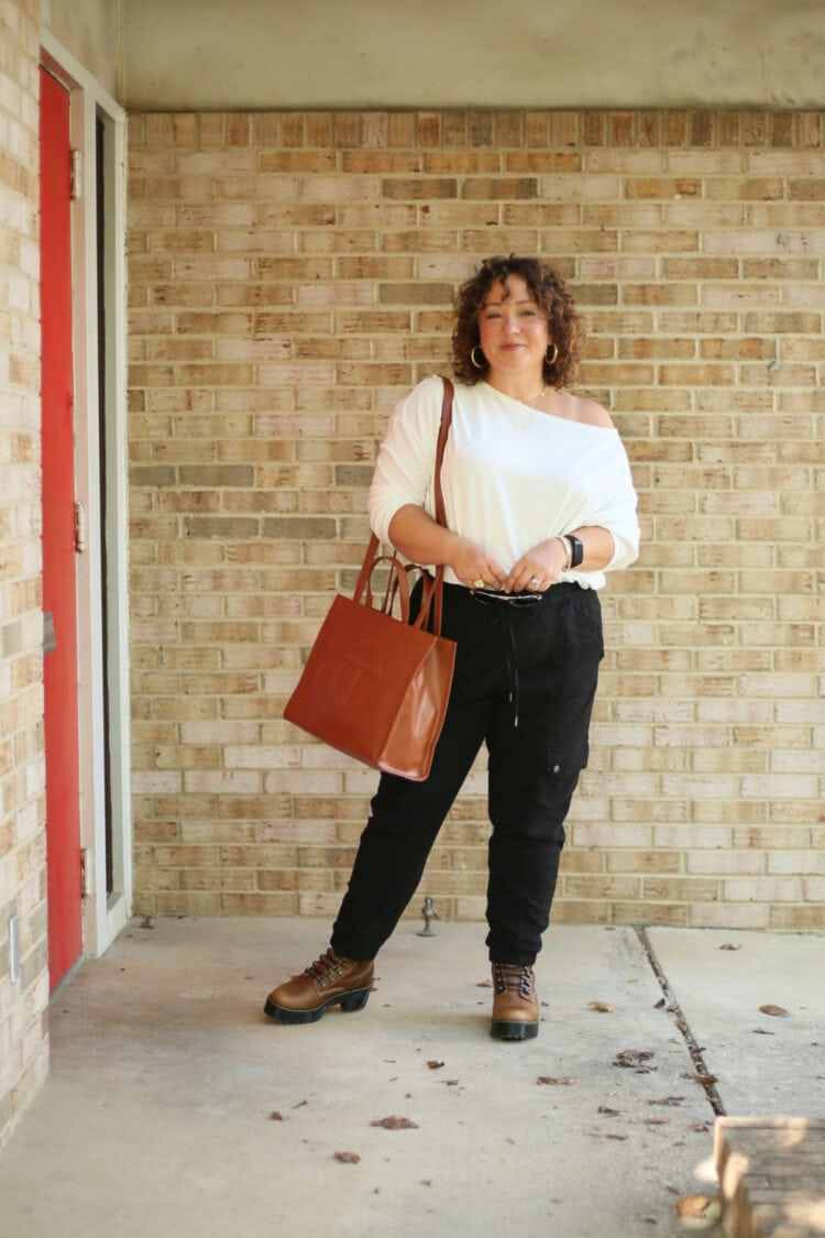 Alison from Wardrobe Oxygen with a TELFAR tote