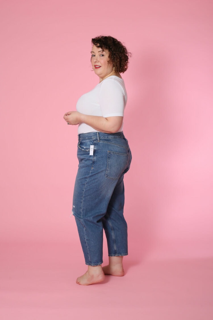 Side view image of Alison Gary in the Gap High Waisted Barrel Jean in size 33. 