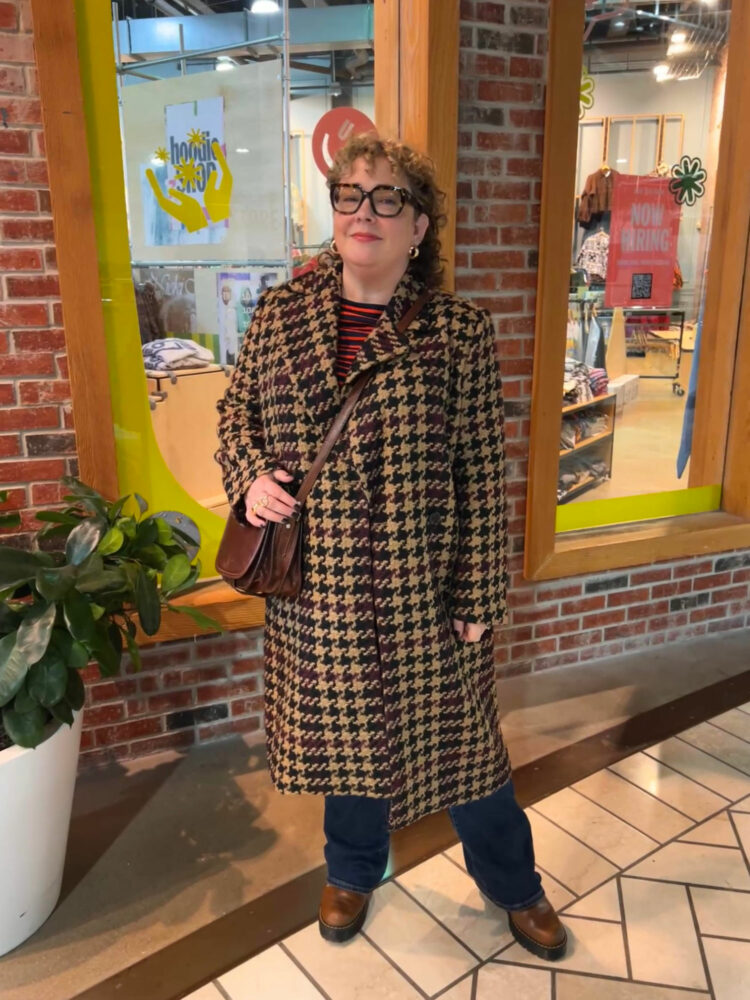 alison gary in an ann taylor houndstooth coat | The End of Year Chaotic Crunch