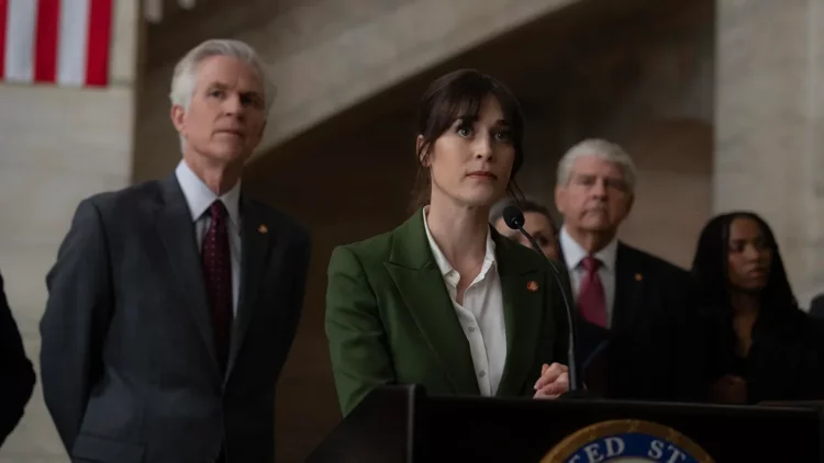 zero day lizzy caplan and matthew modine