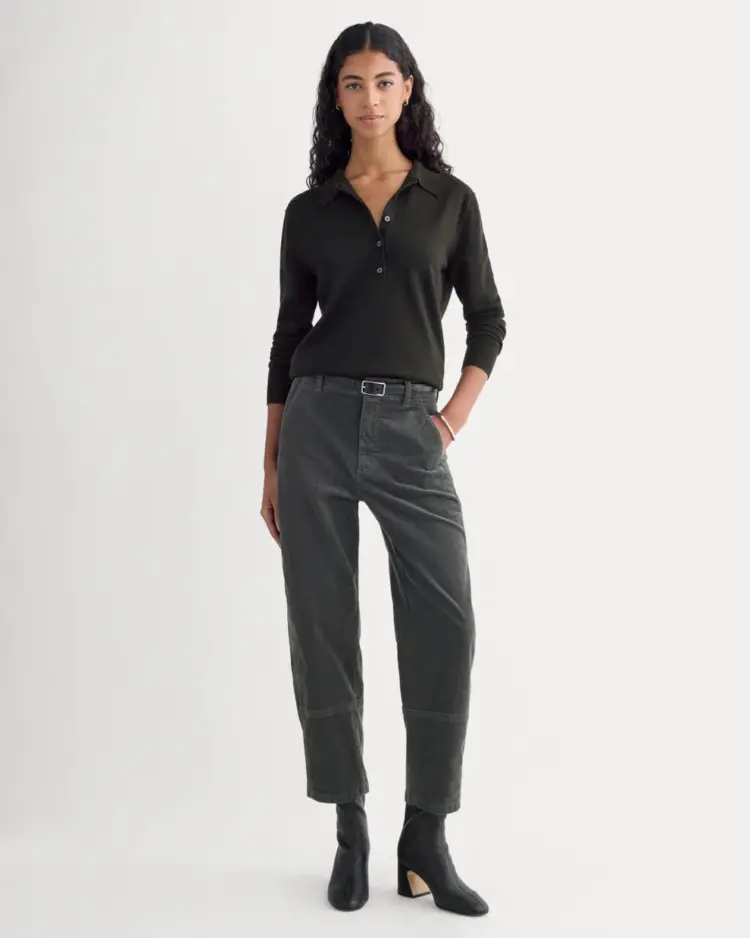 What Shoes Does One Wear with Barrel Jeans everlane corduroy barrel jeans with ankle boots